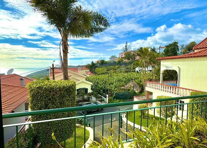 Homestay The Sun Edge House *