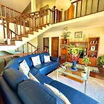 Homestay The Sun Edge House *