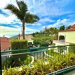 Homestay The Sun Edge House *