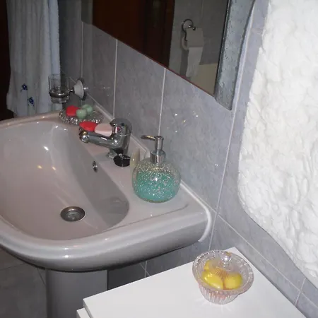 Проживание в семье The Sun Edge House *