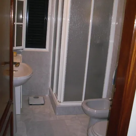 The Sun Edge House Проживание в семье