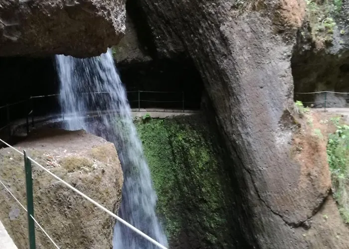 The Sun Edge House * Ponta do Sol (Madeira)